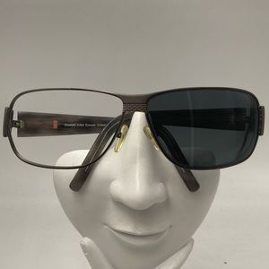 Elizabeth Arden Silver Gray Oval Sunglasses Frames